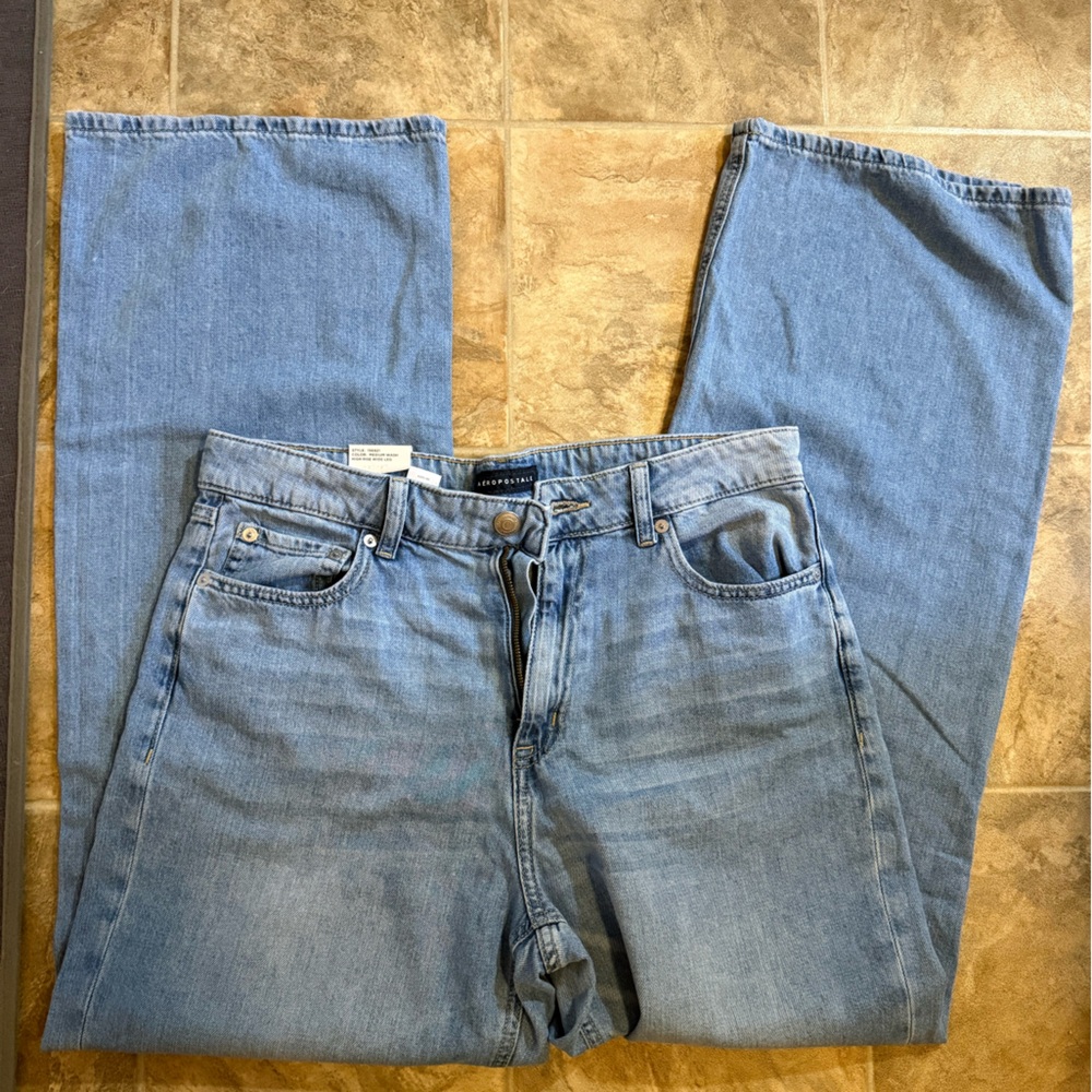 Aeropostale Light Blue Relaxed Jeans